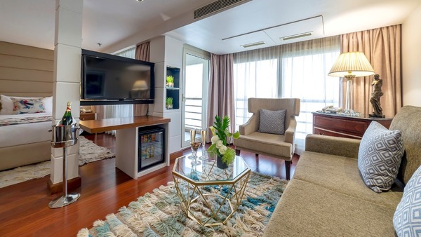 APT Guided Tours & River Cruises, MS Sun Goddess Luxury Cabin.jpg